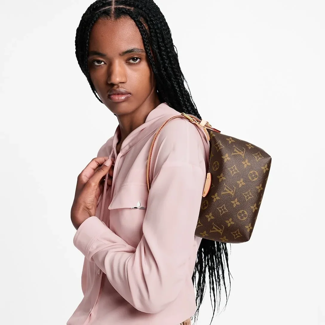 Louis Vuitton Pochette Hills Shoulder Bag / Brown Monogram Canvas Gold Hardware