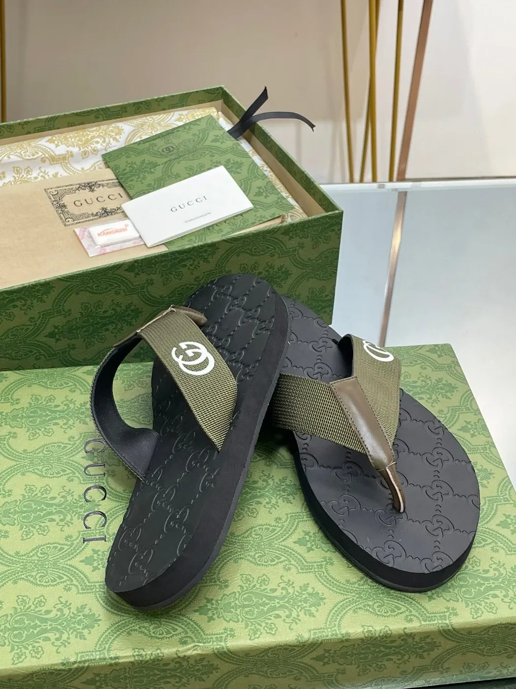 Gucci Thong Sandal Green