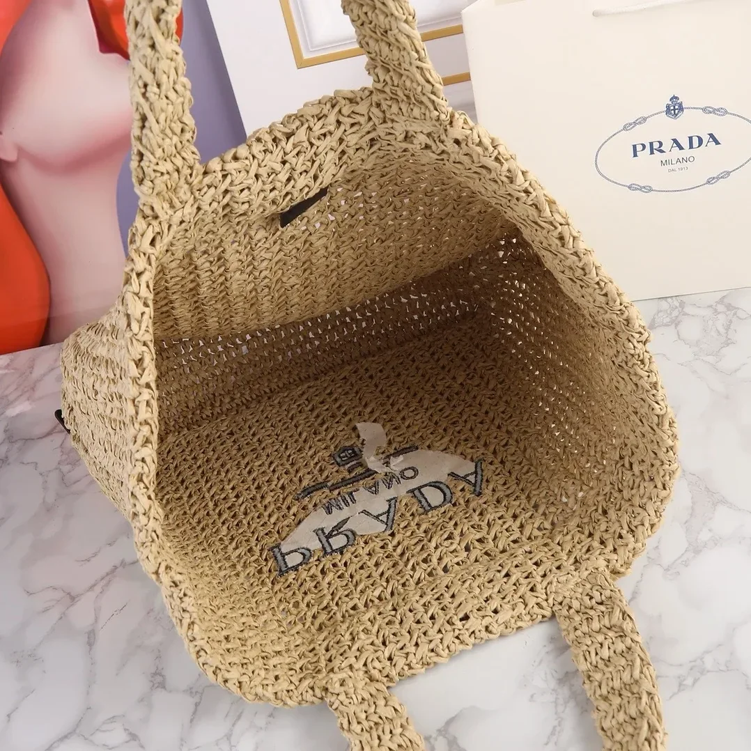 Prada Crochet Tote Bag / Beige 1BG392_2A2T_F0018_V_OOL