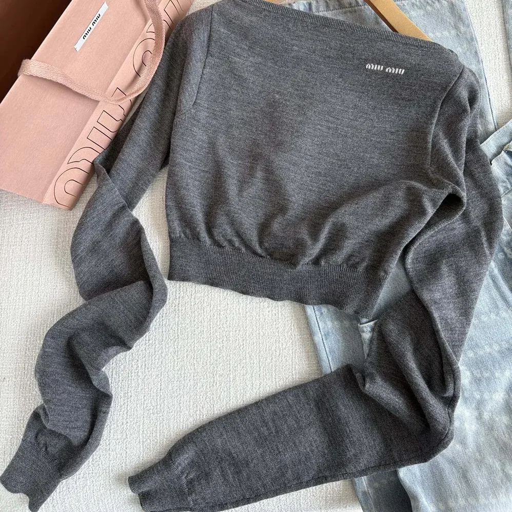 Miu Miu Wool Boat for Women in neck Sweater Miu Miu Wool Boat for Women in neck Sweater