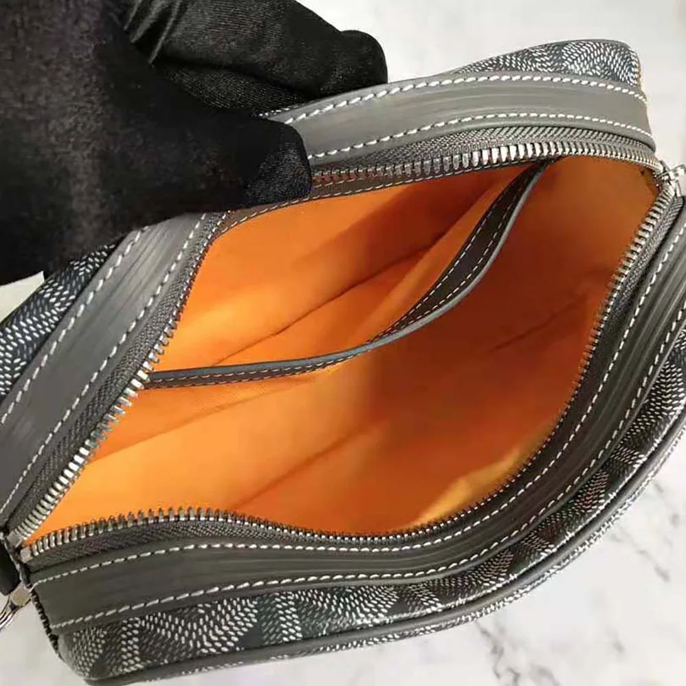 Goyard Cap-vert Pm Bag for Unisex in Gray Goyard Cap-vert Pm Bag for Unisex in Gray