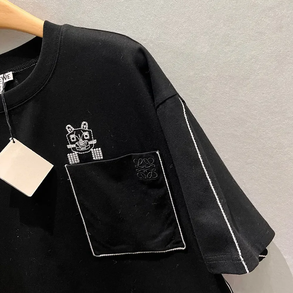 Loewe Regular Fit T-Shirt in Cotton for Men in Black Loewe Regular Fit T-Shirt in Cotton for Men in Black