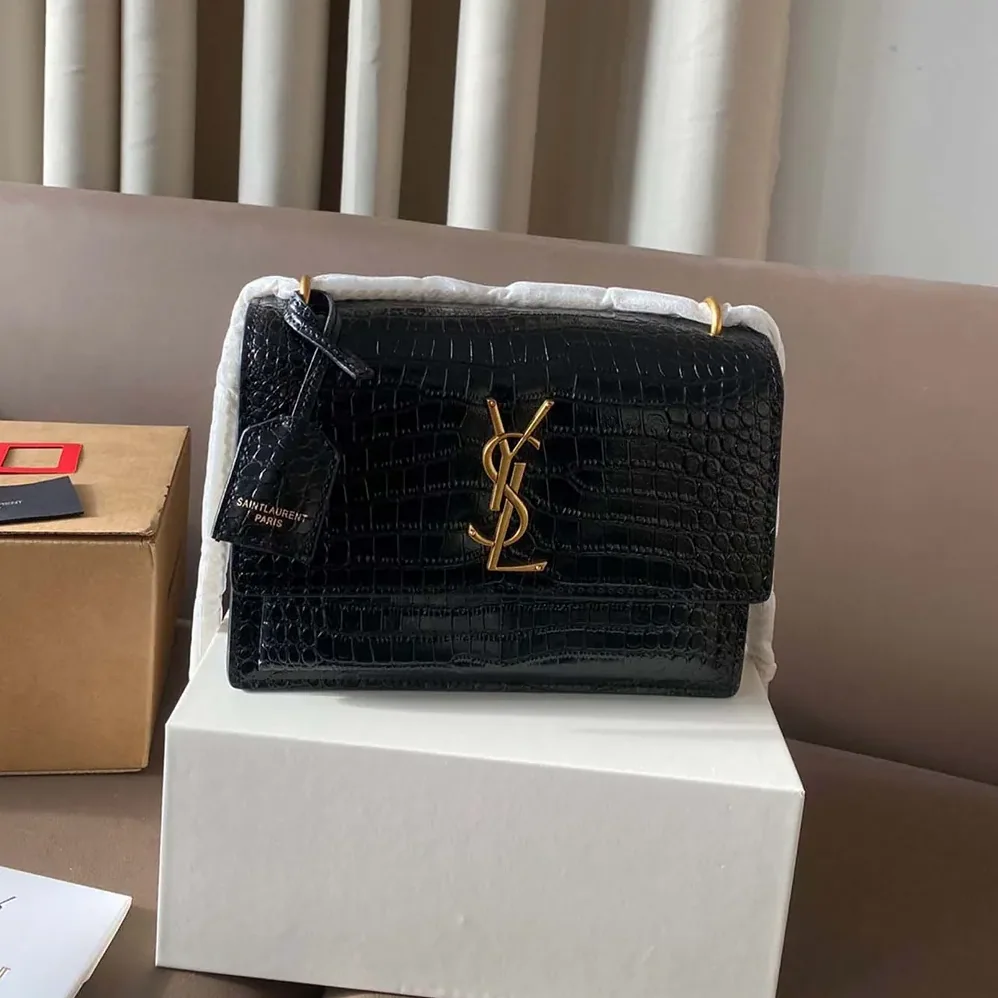 Saint Laurent YSL Sunset Medium in Crocodile Embossed Leather for Women in Black Saint Laurent YSL Sunset Medium in Crocodile Embossed Leather for Women in Black