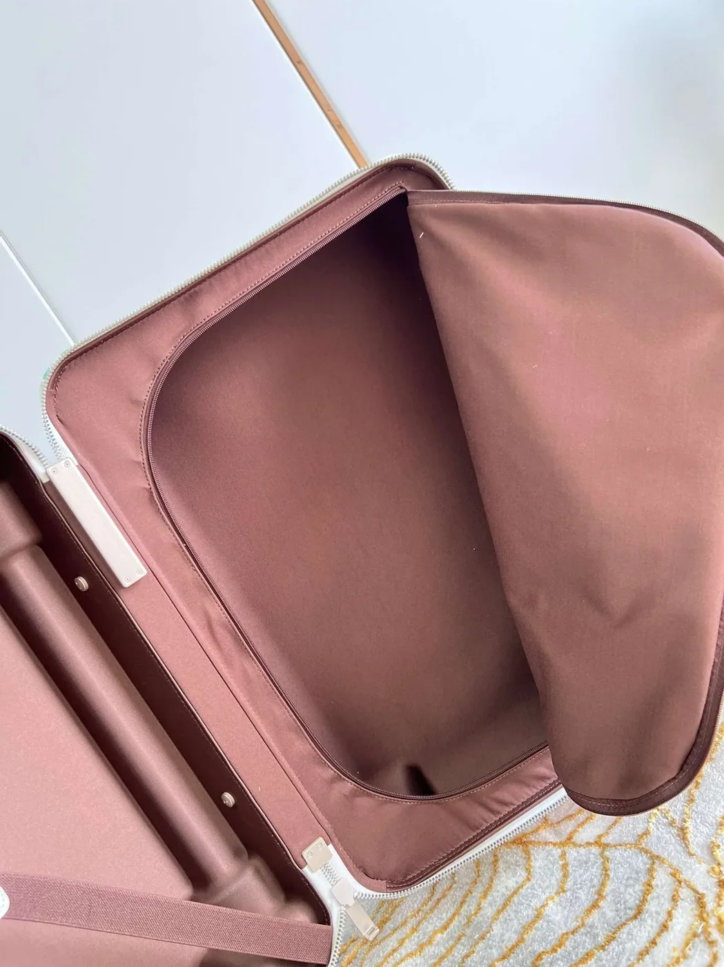 Louis Vuitton Horizon 55 Suitcase in White Silver Hardware