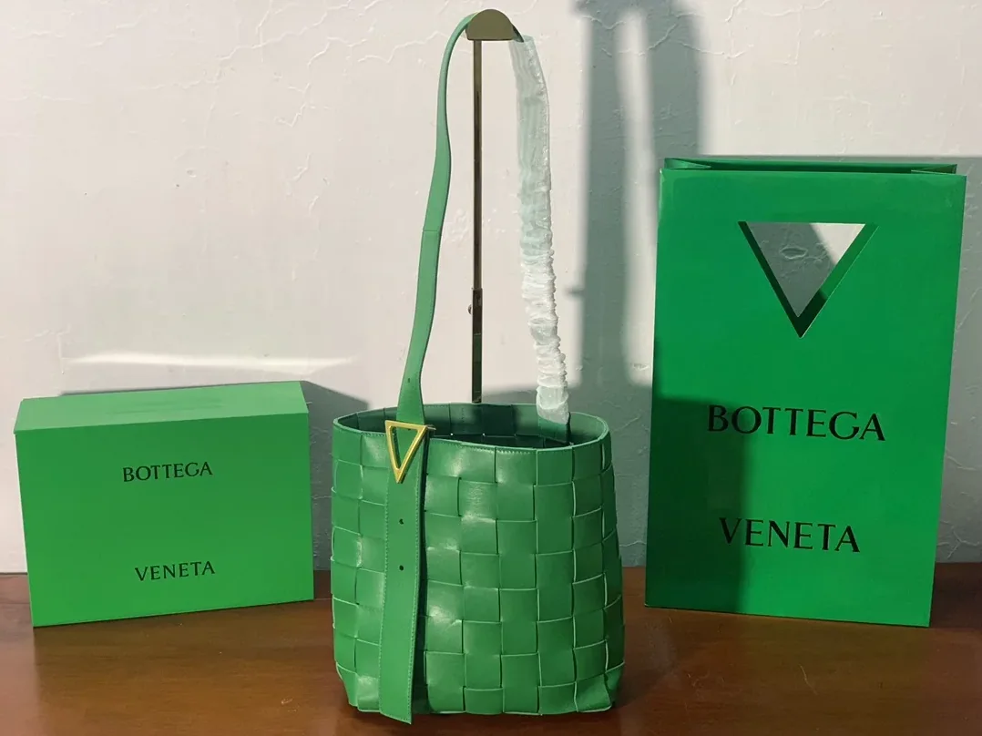 Bottega Veneta Shoulder Bag Nappa Green