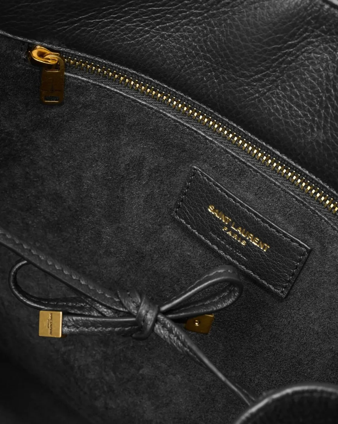 Saint Laurent Le 5 A 7 Bea In Grained Leather Black Bag - 19.7 Inches /