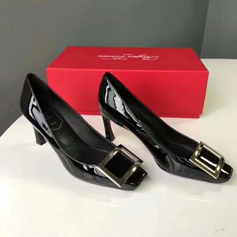 Roger Vivier Belle Vivier Trompette Pumps Patent Leather for Women in Black