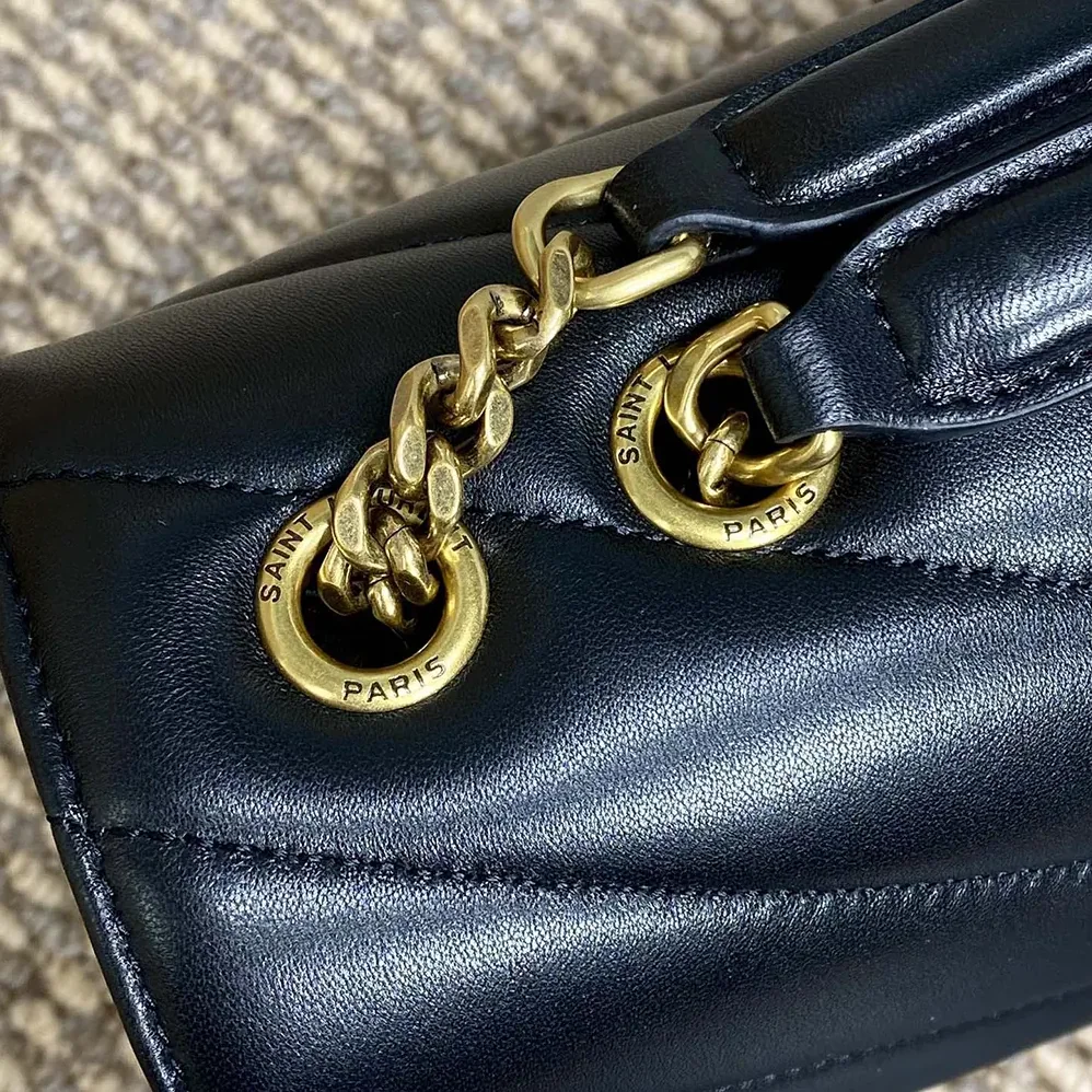 Saint Laurent YSL Loulou Medium in Matelasse Lambskin for Women in Black Saint Laurent YSL Loulou Medium in Matelasse Lambskin for Women in Black