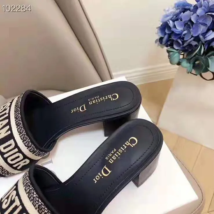 Dior Dway Mule in Embroidered Cotton for Women in Navy Dior Dway Mule in Embroidered Cotton for Women in Navy