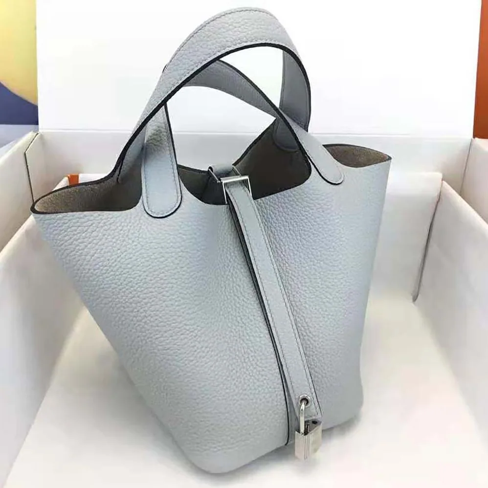 Hermes Picotin Lock 22cm in Clémence leather for Women in Blue Hermes Picotin Lock 22cm in Clémence leather for Women in Blue