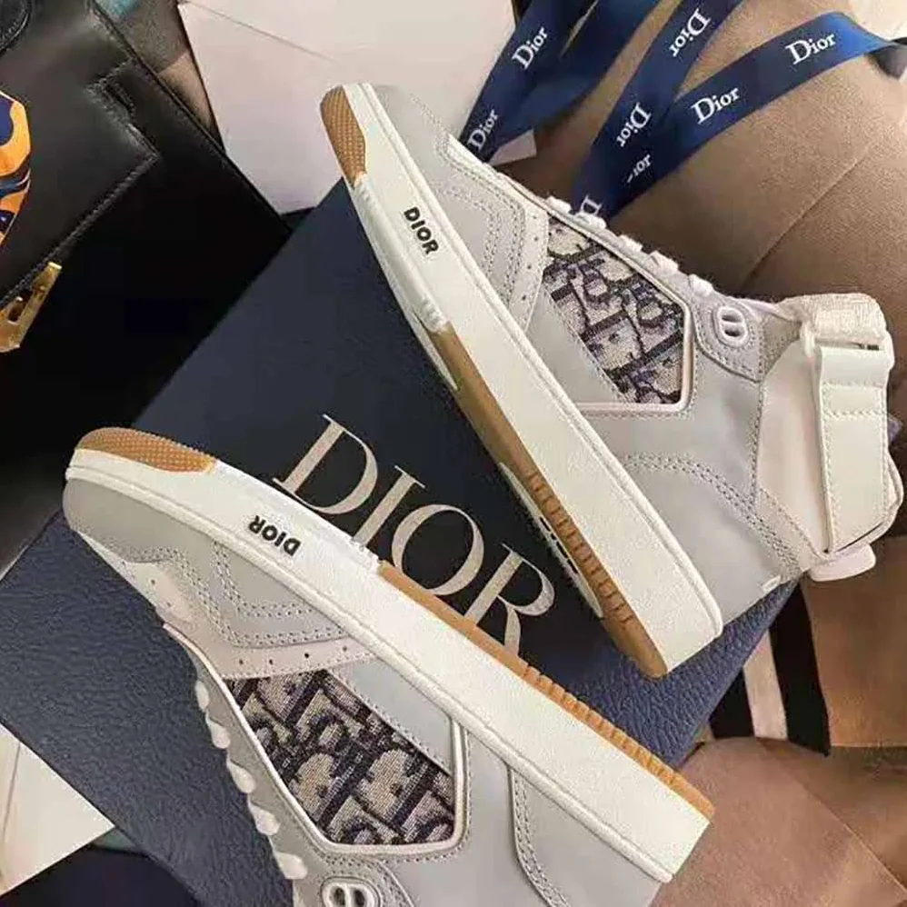 Dior B27 High-Top Sneaker Smooth Calfskin with Dior Oblique Jacquard for Men in Silver Dior B27 High-Top Sneaker Smooth Calfskin with Dior Oblique Jacquard for Men in Silver