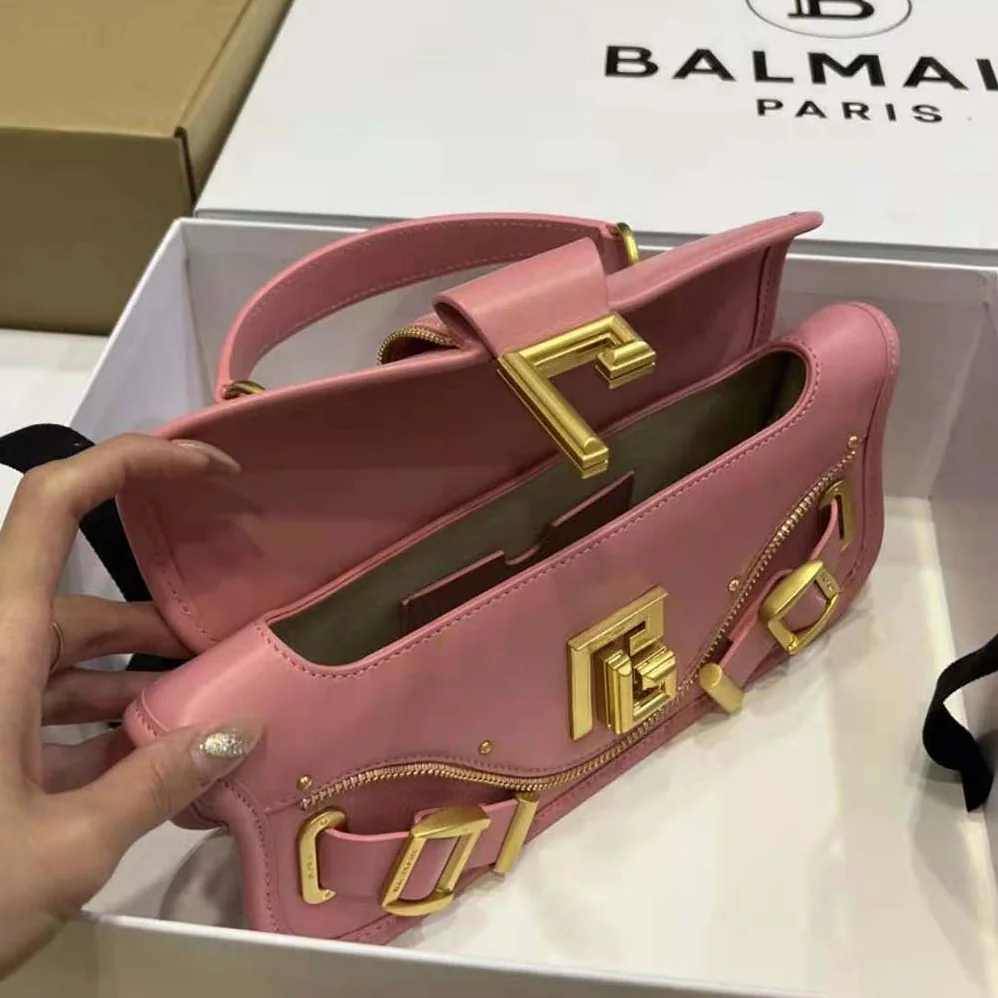 Balmain Blaze Clutch Bag in Smooth Leather for Women in Pink Balmain Blaze Clutch Bag in Smooth Leather for Women in Pink