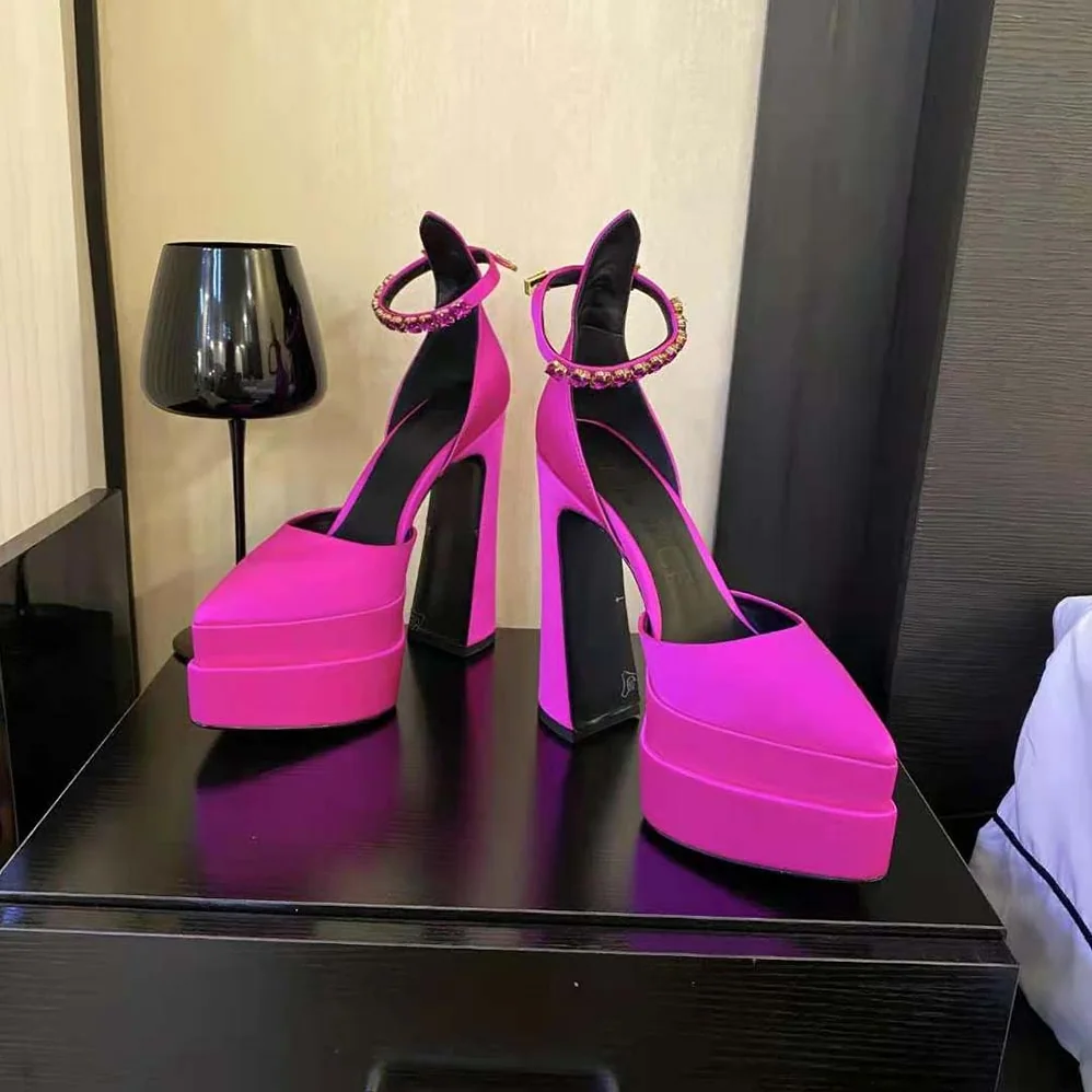 Versace Aevitas Pointy Platform Pumps in 16cm Heel Height for Women in Pink Versace Aevitas Pointy Platform Pumps in 16cm Heel Height for Women in Pink