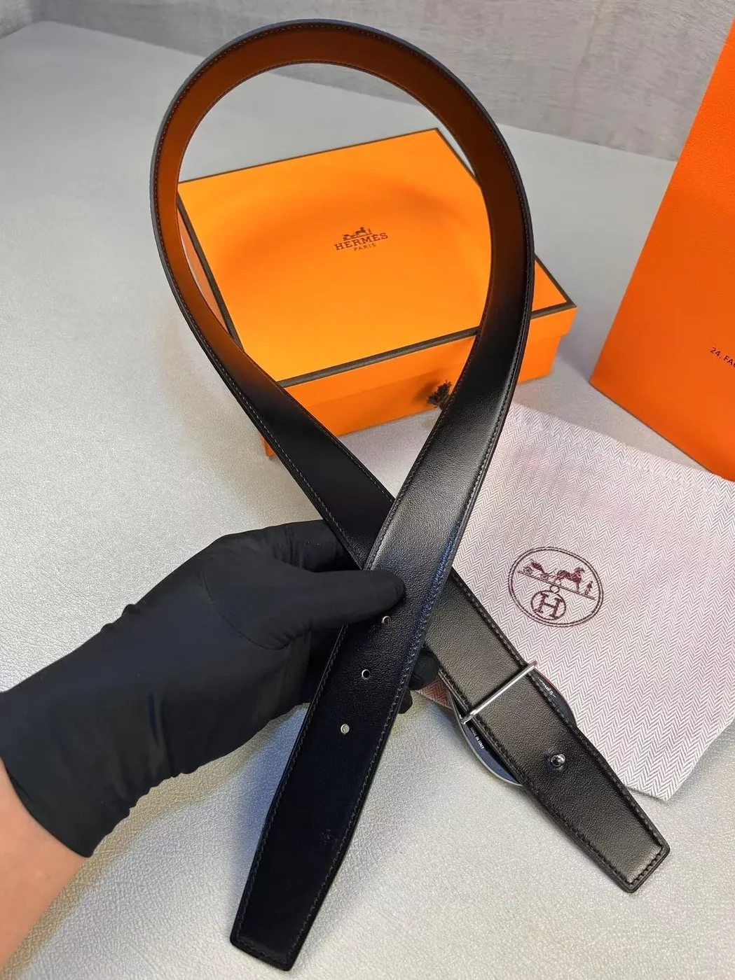 Hermès Luck Belt Buckle Reversible Leather Strap Noir in Chocolat