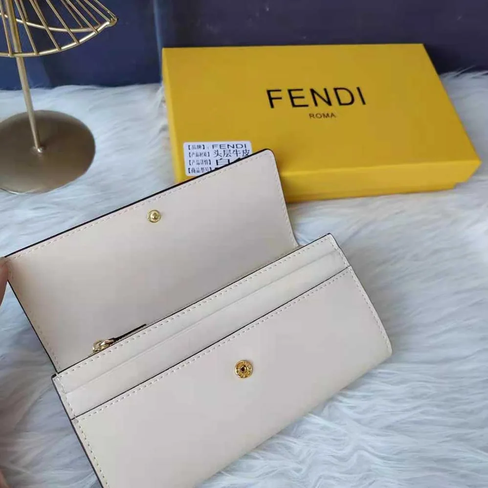 Fendi Continental White Leather Wallet Fastened with a Snap Button for Women