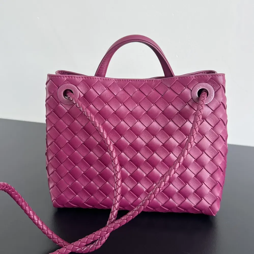 Bottega Veneta Small Andiamo Intrecciato Leather Top Handle Bag for Women in Rose Bottega Veneta Small Andiamo Intrecciato Leather Top Handle Bag for Women in Rose