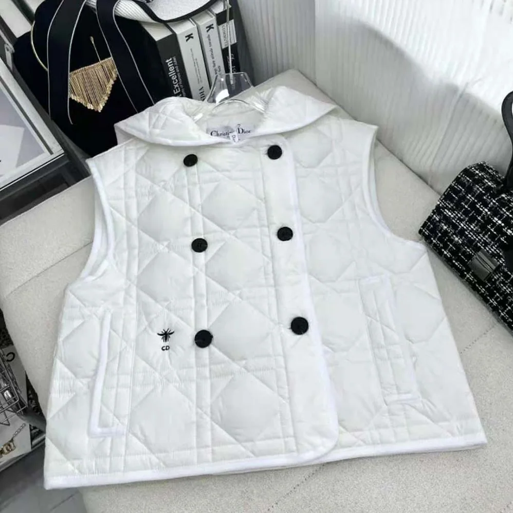 Dior Sleeveless Cropped Macrocannage Vest White Quilted Technical Taffeta for Women Dior Sleeveless Cropped Macrocannage Vest White Quilted Technical Taffeta for Women