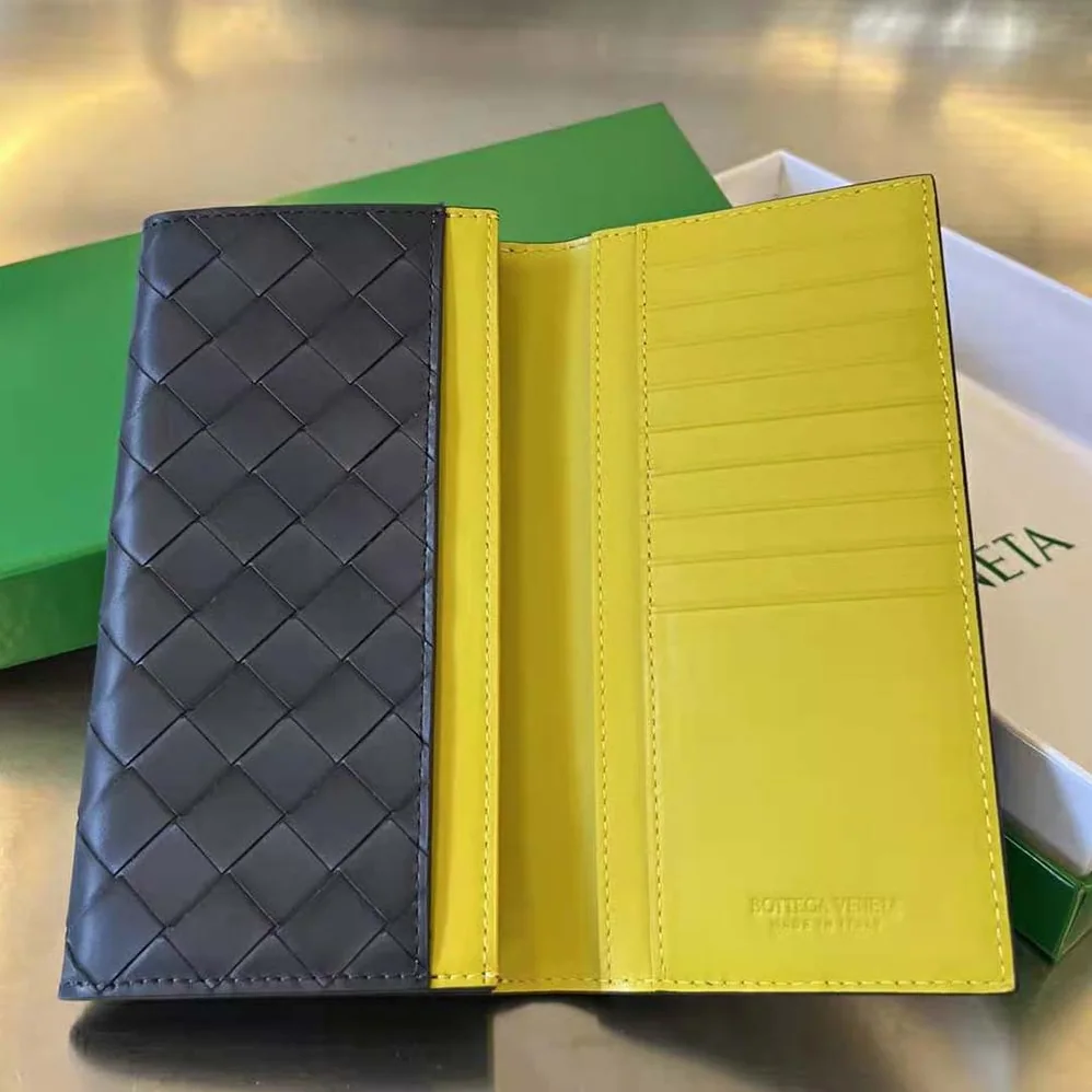 Bottega Veneta Long Intrecciato Wallet for Unisex in Black Bottega Veneta Long Intrecciato Wallet for Unisex in Black