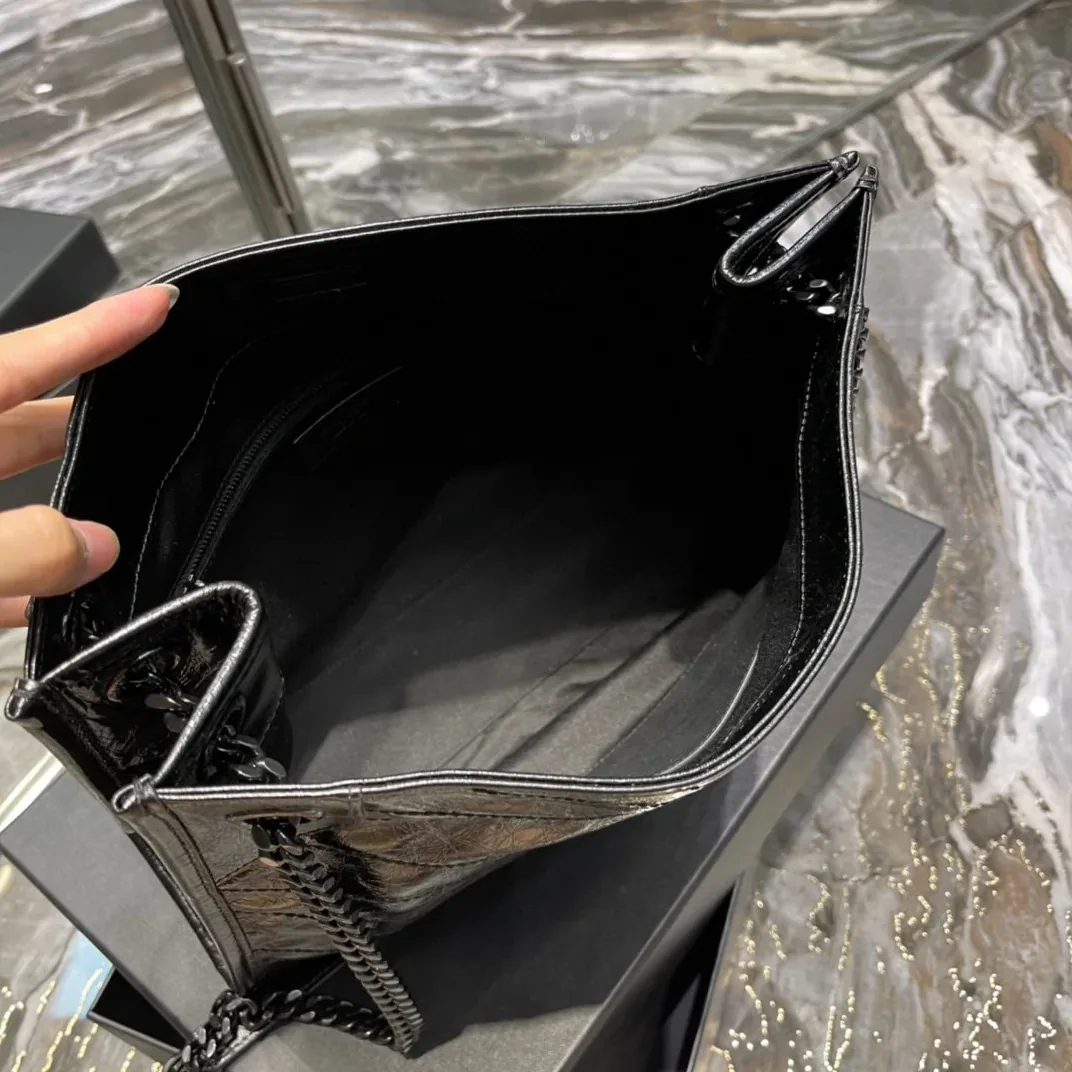 Saint Laurent Niki Shopping Medium Tote Bag in Black Silver Hardware