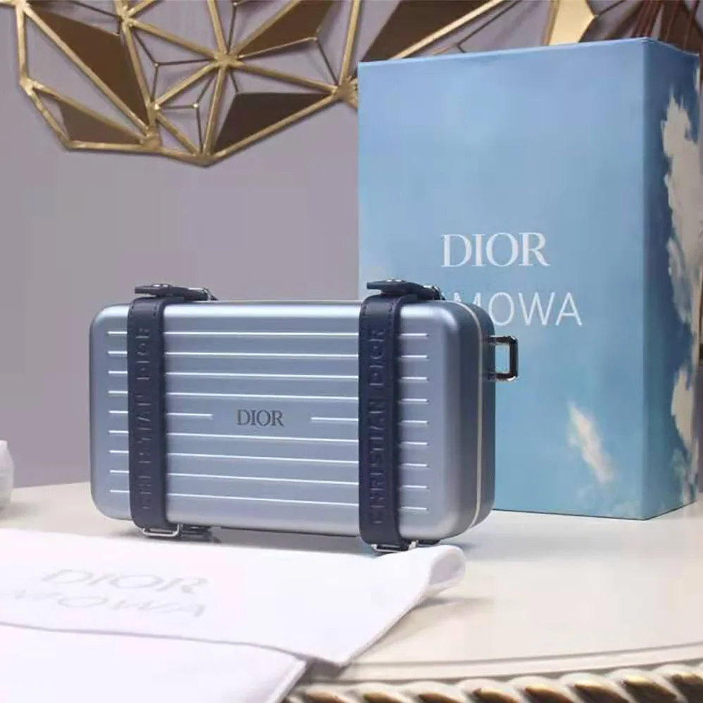 Dior Dior and Rimowa Personal Clutch Aluminum and Grained Calfskin for Men in Blue Dior Dior and Rimowa Personal Clutch Aluminum and Grained Calfskin for Men in Blue
