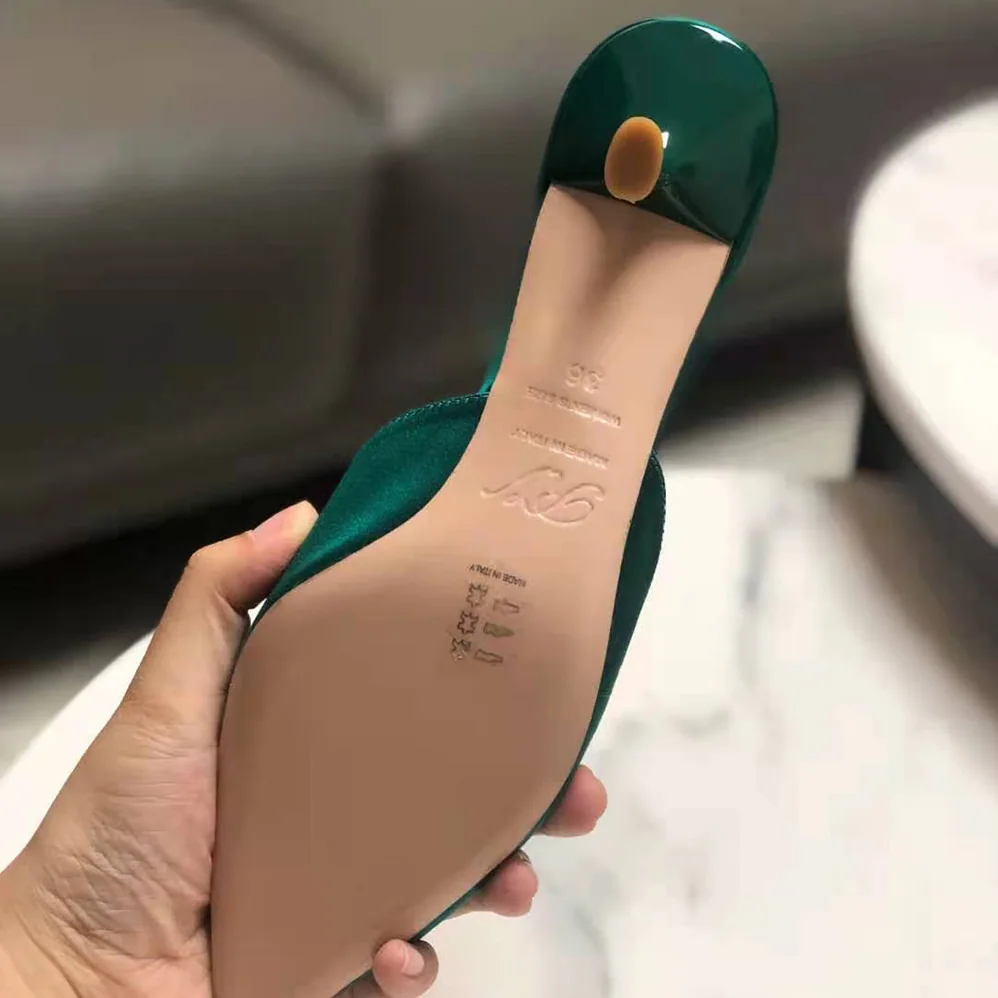 Roger Vivier Broche Vivier Buckle Mules in Satin 4.5 cm Heel for Women in Green Roger Vivier Broche Vivier Buckle Mules in Satin 4.5 cm Heel for Women in Green