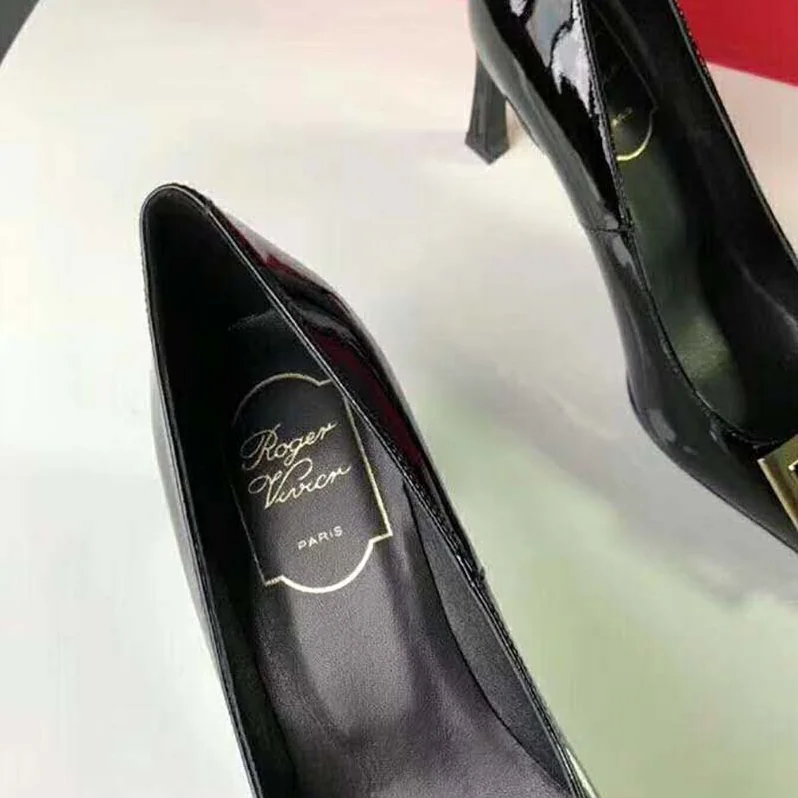 Roger Vivier Belle Vivier Trompette Pumps Patent Leather for Women in Black