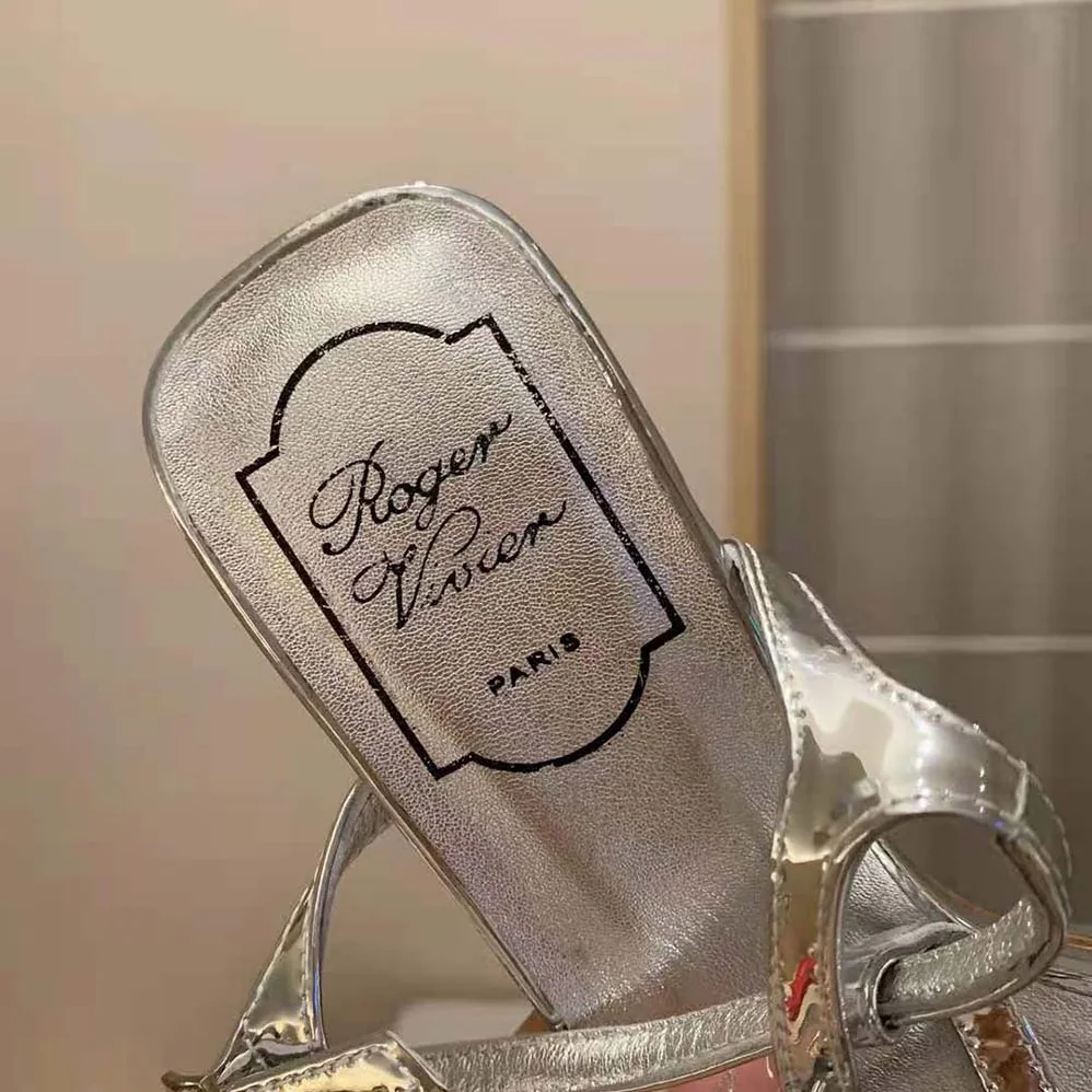 Roger Vivier Bikiviv' Metal Buckle Sandals in Leather for Women in Silver Roger Vivier Bikiviv' Metal Buckle Sandals in Leather for Women in Silver