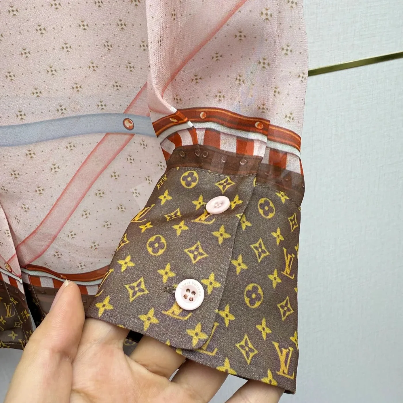 Louis Vuitton Heritage Travel Print Blouse Pink Louis Vuitton Heritage Travel Print Blouse Pink