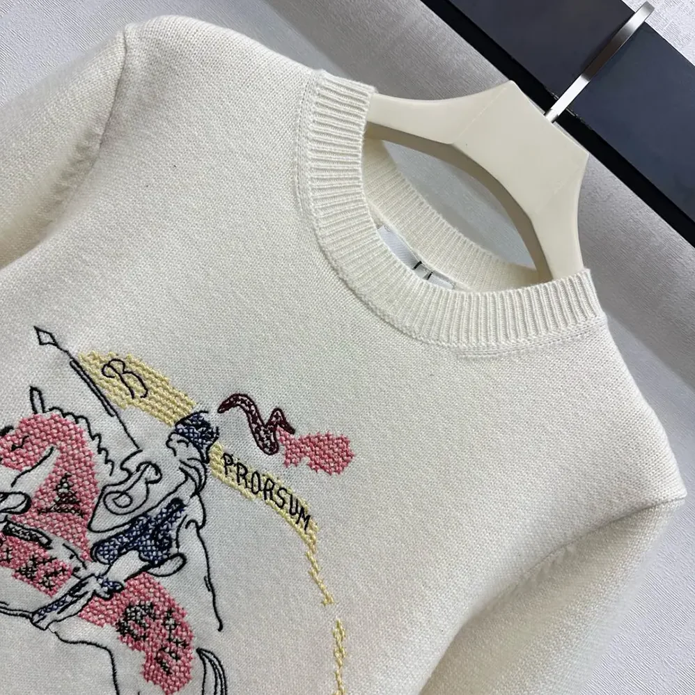 Burberry Cross Stitch EKD Wool Cashmere Sweater for Men in White