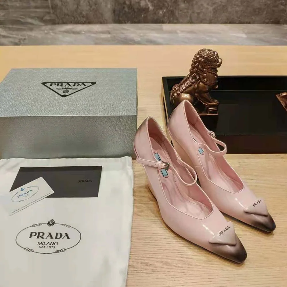 Prada Brushed Leather Pumps in 95 mm Leather-Covered Heel for Women in Pink