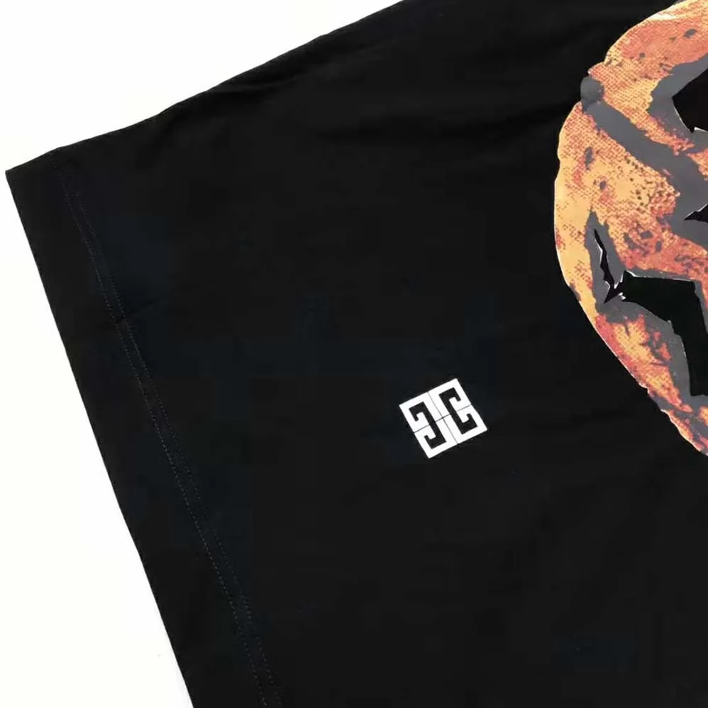Givenchy Slim Fit T-shirt in Jersey with Ceramic Print for Men in Black