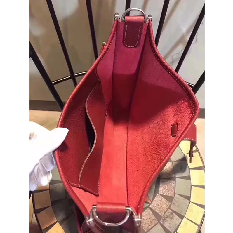 Hermes Evelyne III 33 Large Model Bag in Calfskin in Red