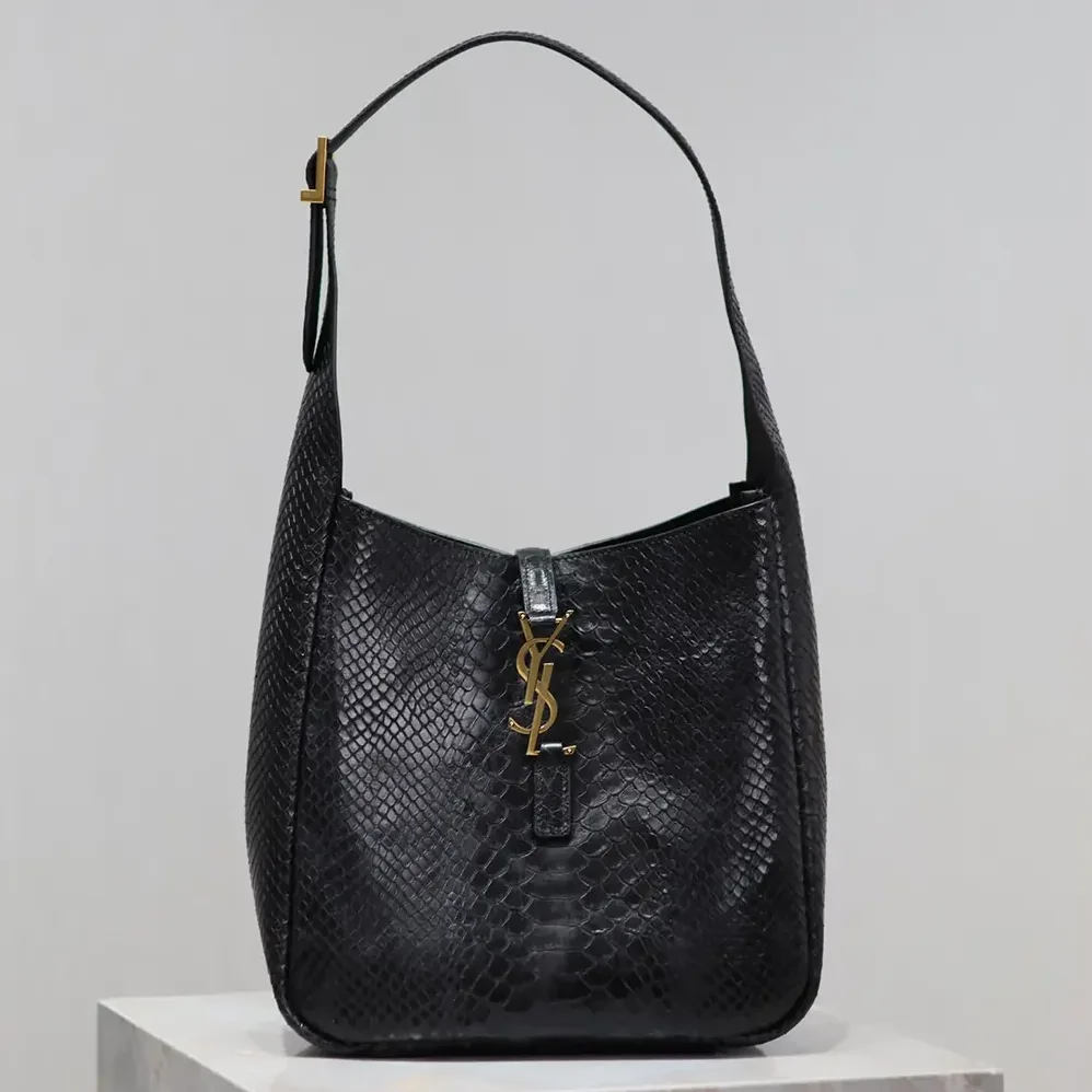 Saint Laurent YSL Le 5 à 7 Small Supple in Python for Women in Black Saint Laurent YSL Le 5 à 7 Small Supple in Python for Women in Black