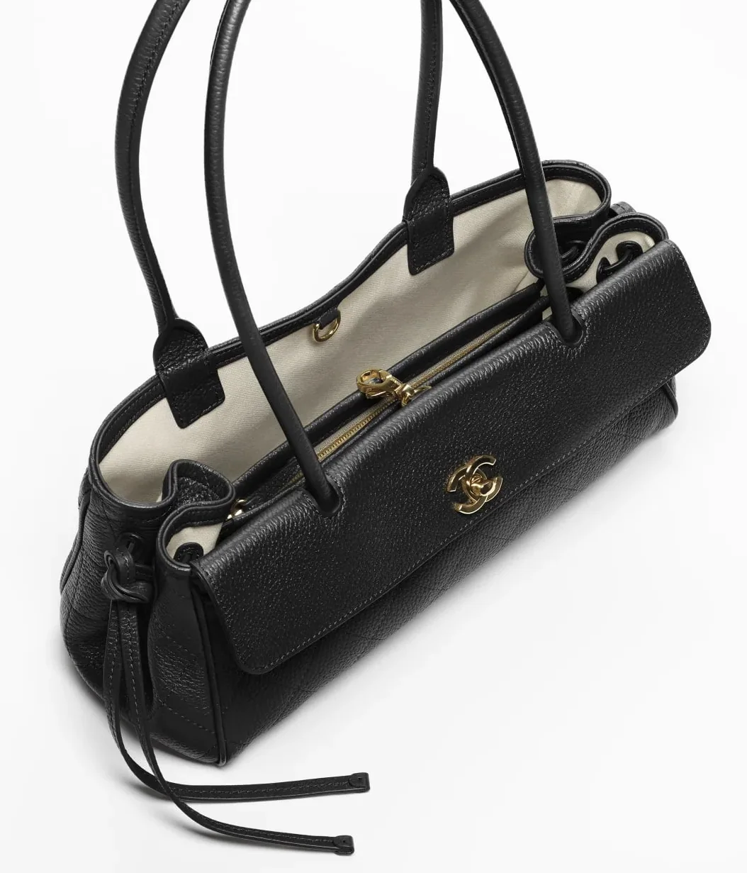 Chanel Small Shopping Shoulder Bag / Black Gold Hardware AS6288