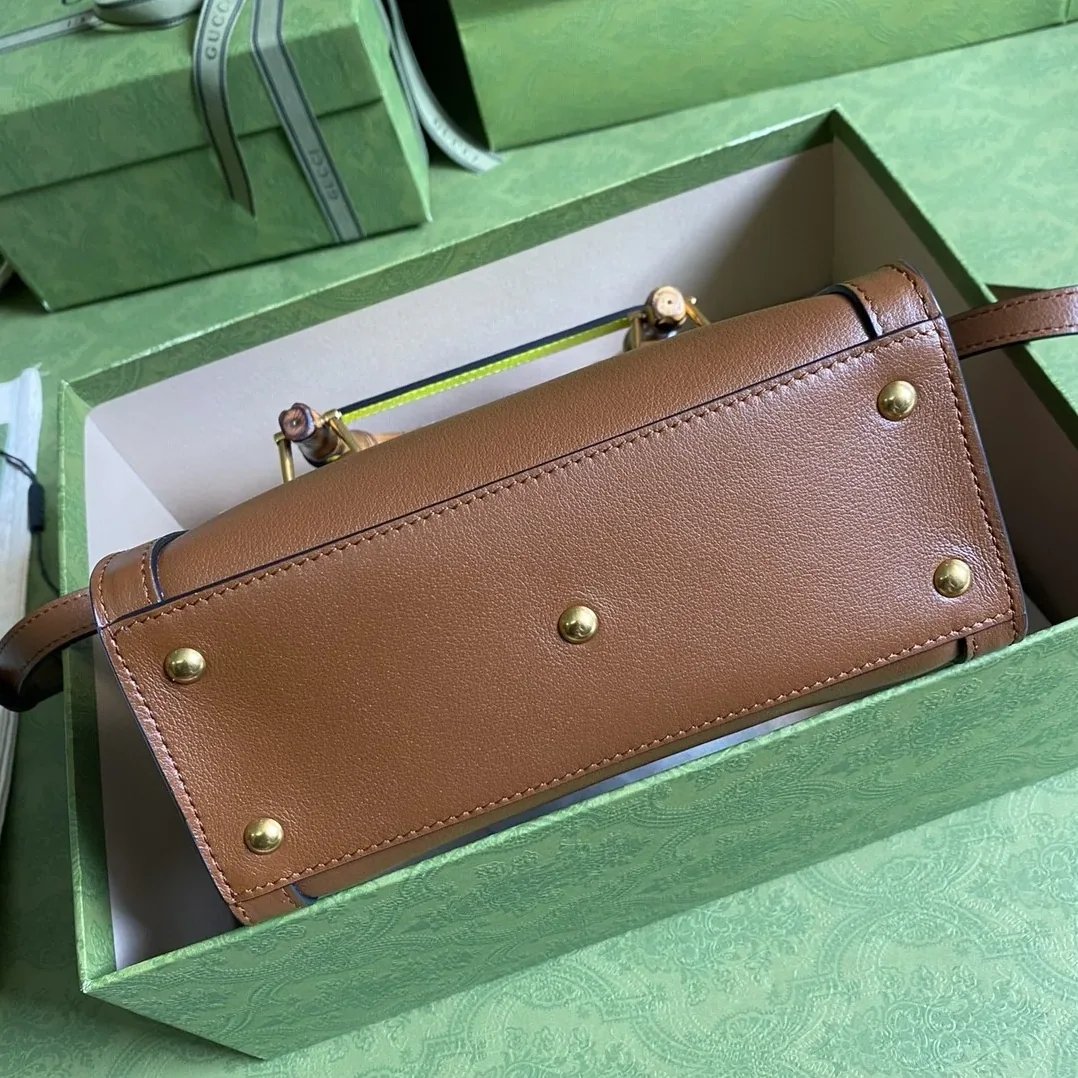 Gucci Diana Mini Tote Bag Brown / GG Gucci Diana Mini Tote Bag Brown / GG