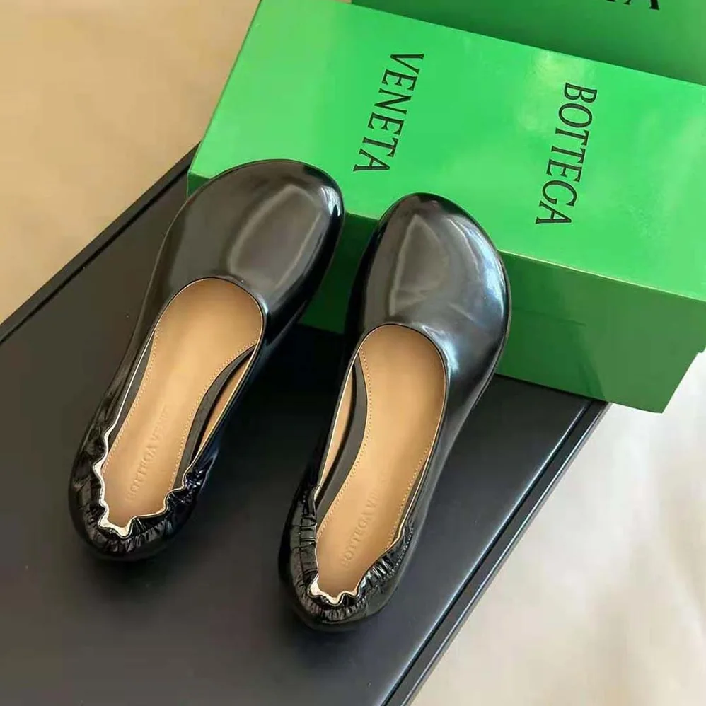 Bottega Veneta Atomic Ballerina Flat for Women in Black
