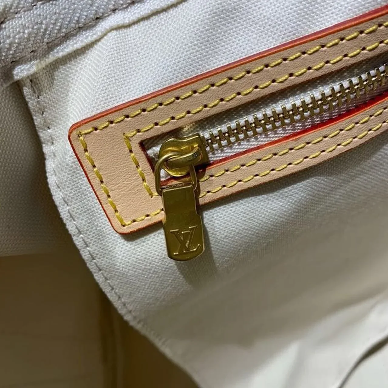 Louis Vuitton Keepall Bandouliere 45 Travel Bag in Damier Azur Gold Hardware Louis Vuitton Keepall Bandouliere 45 Travel Bag in Damier Azur Gold Hardware