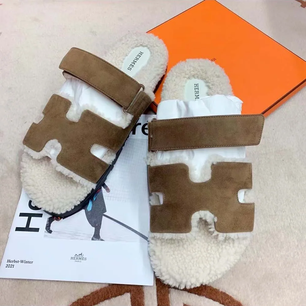 Hermes Chypre Sandal in Calfskin with Shearling Lining for Women Hermes Chypre Sandal in Calfskin with Shearling Lining for Women