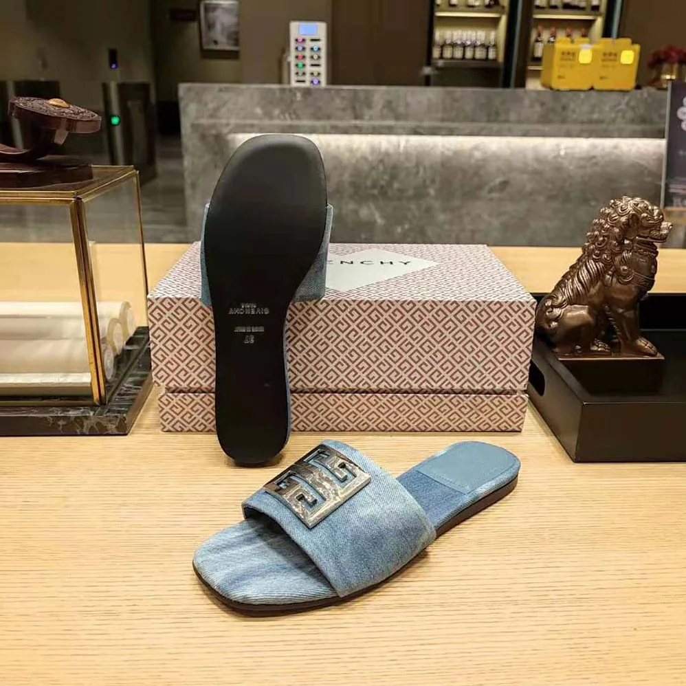 Givenchy 4G Mules in Washed Denim for Women in Blue Givenchy 4G Mules in Washed Denim for Women in Blue