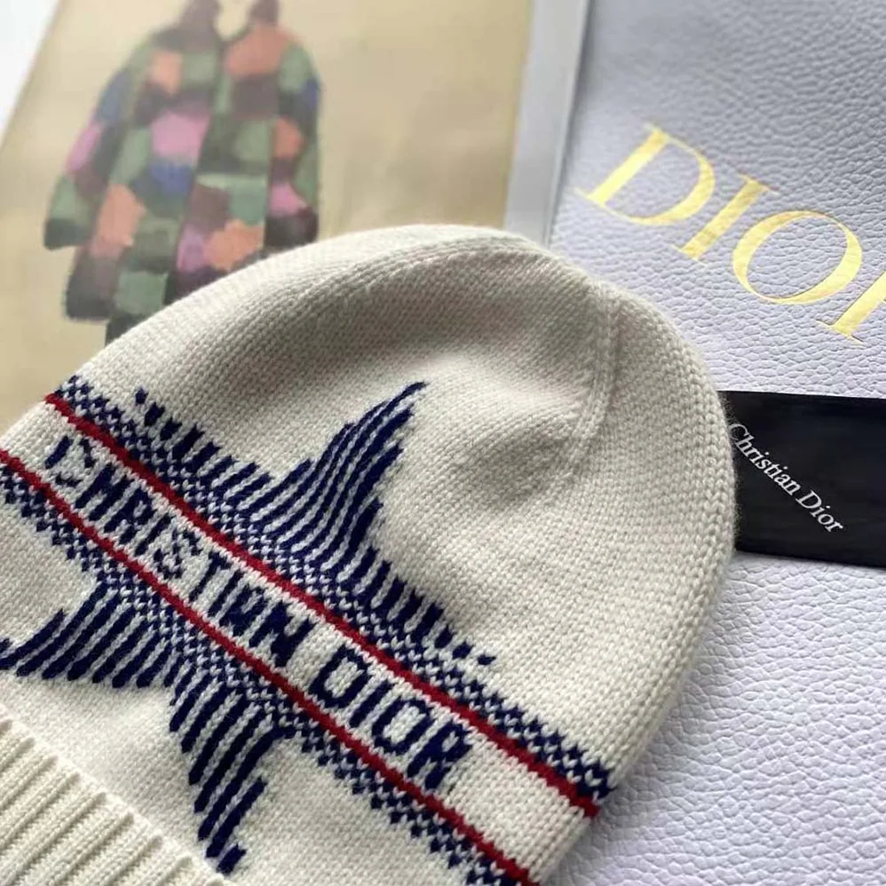 Dior Dioralps Beanie White Three for Women in Tone Wool and Cashmere Dior Dioralps Beanie White Three for Women in Tone Wool and Cashmere