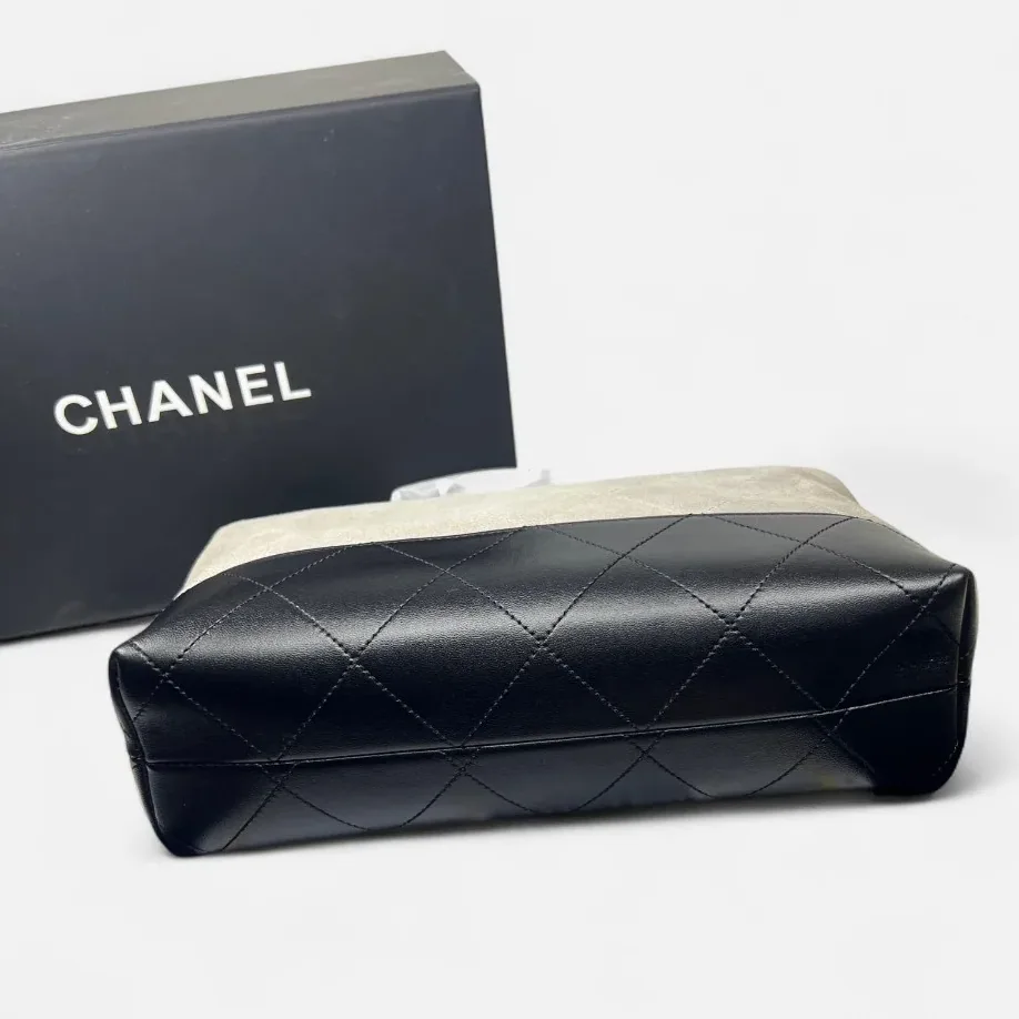 Chanel Flap Bag Large Crossbody in Teal Gold Hardware Chanel Flap Bag Large Crossbody in Teal Gold Hardware