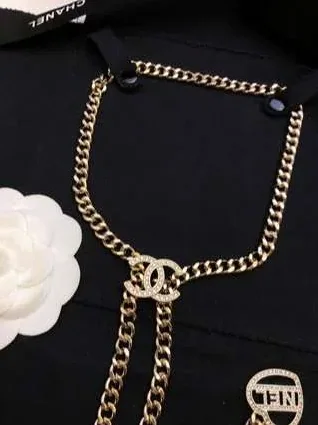 Chanel Pearl Heart Necklace Gold