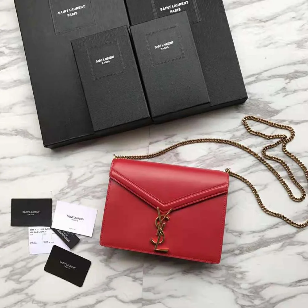 Saint Laurent YSL Cassandra Monogram Clasp Bag in Grain DE Poudre Embossed Leather for Women in Red Saint Laurent YSL Cassandra Monogram Clasp Bag in Grain DE Poudre Embossed Leather for Women in Red