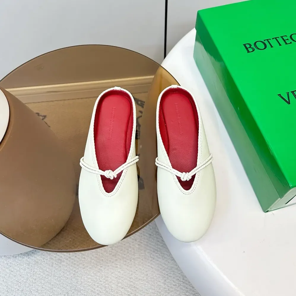 Bottega Veneta Rosa Mary-Jane Ballerina for Women in Mirth Washed Bottega Veneta Rosa Mary-Jane Ballerina for Women in Mirth Washed