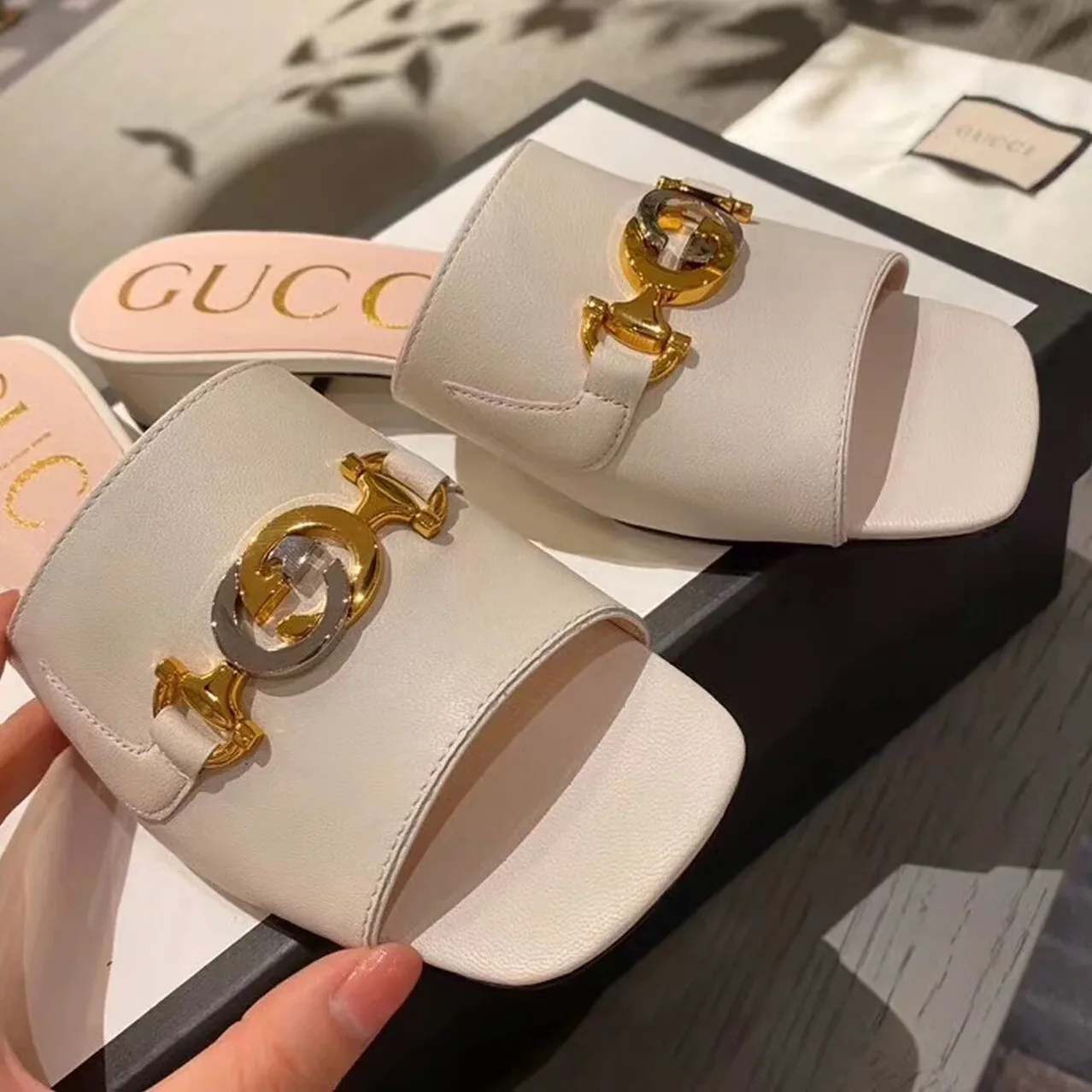 Gucci Gucci Zumi Slide Sandals Beige