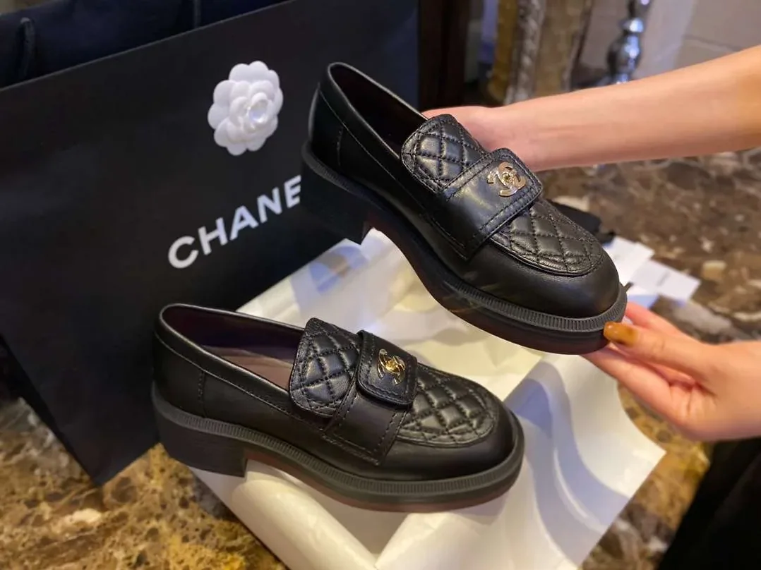 Chanel CC Turn-lock On Trap Heel Loafer Black