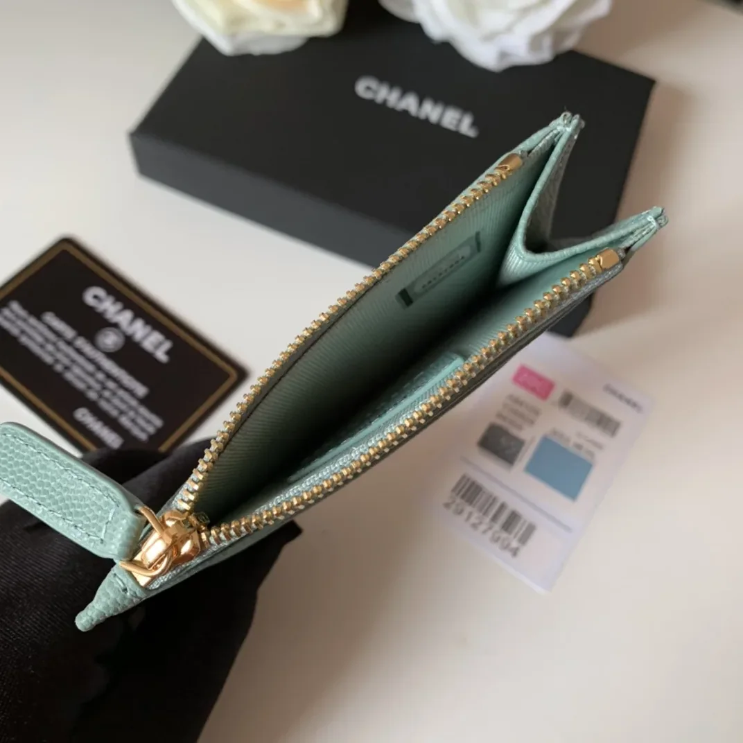 Chanel Flat Card Holder Mint Bag / Chanel Flat Card Holder Mint Bag /