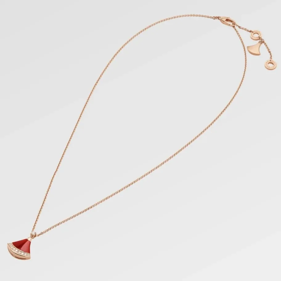Bvlgari Divas Dream Necklace Rose Gold