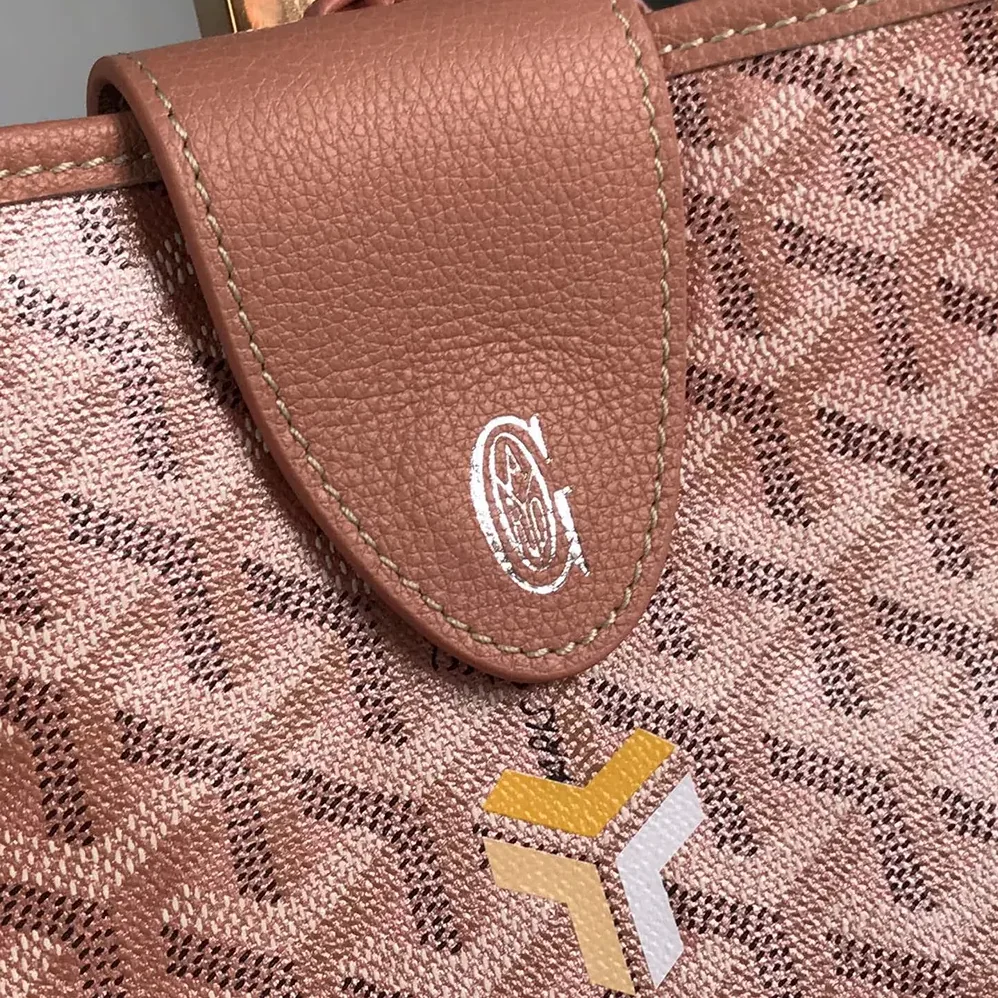 Goyard Saint Louis GM bag for Unisex in Pearly Coral