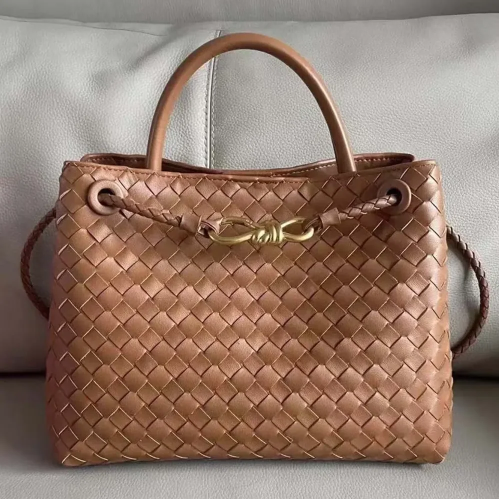 Bottega Veneta Small Andiamo Intrecciato Leather Top Handle Bag for Women in Brown Bottega Veneta Small Andiamo Intrecciato Leather Top Handle Bag for Women in Brown